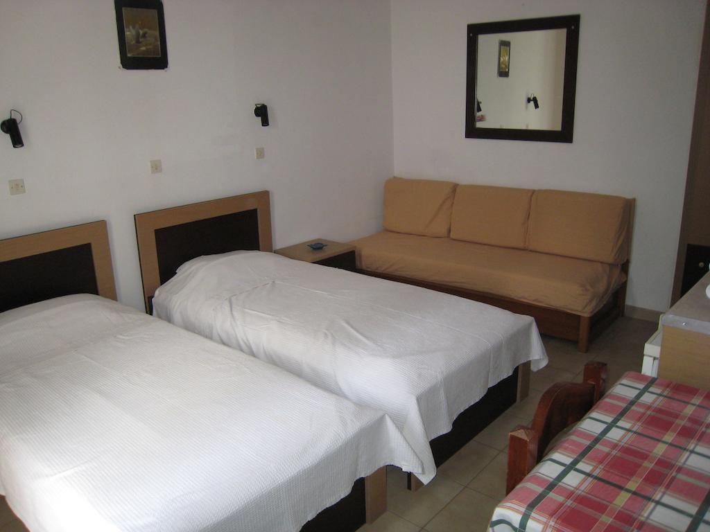 Eleftheria Lindian Studios I Líndos Habitación foto